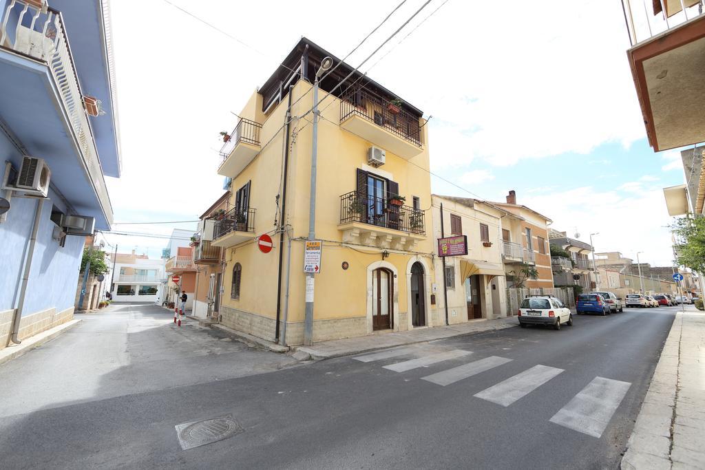 Casa Zafarani Villa Marina di Ragusa Habitación foto